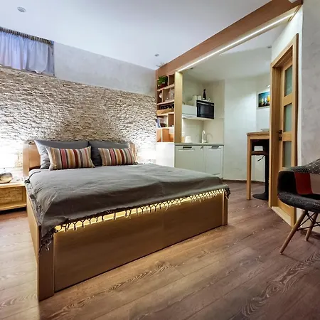 Ground Floor Gem