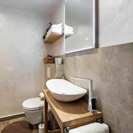 Apartman Ground Floor Gem